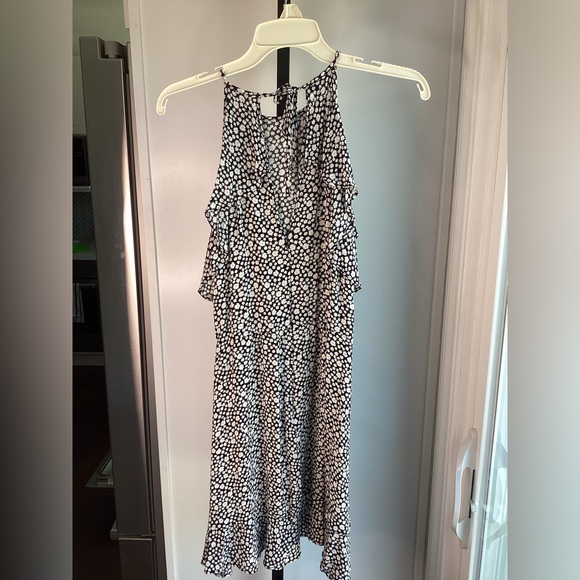 SALE - Zara Racer Back Floral Dress, size M - Picture 4 of 5